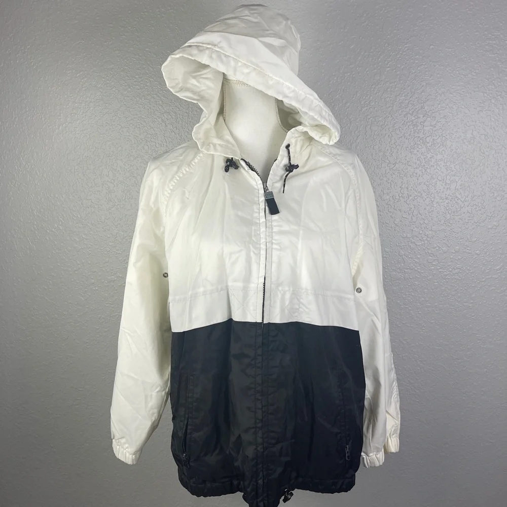 Eddie Bauer Black &‎ white lightweight Jacket - Picture 2 of 11